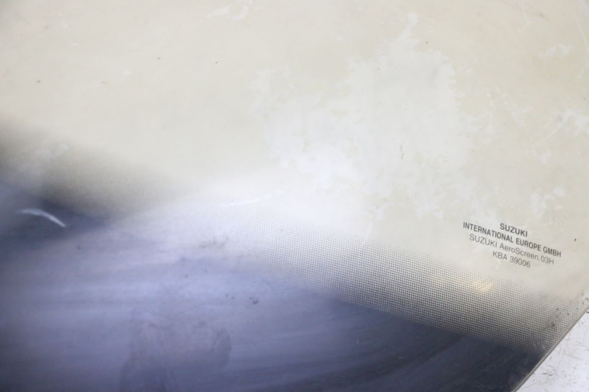 photo de WINDSCHERM SUZUKI BURGMAN 125 (2007 - 2014) - Kenmerkende details