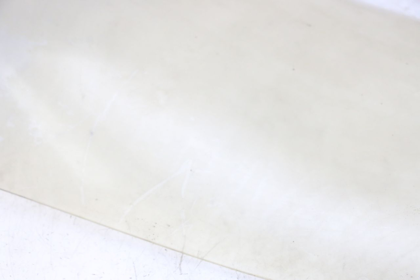 photo de WINDSCHERM SUZUKI BURGMAN 125 (2007 - 2014) - Detailaanzicht