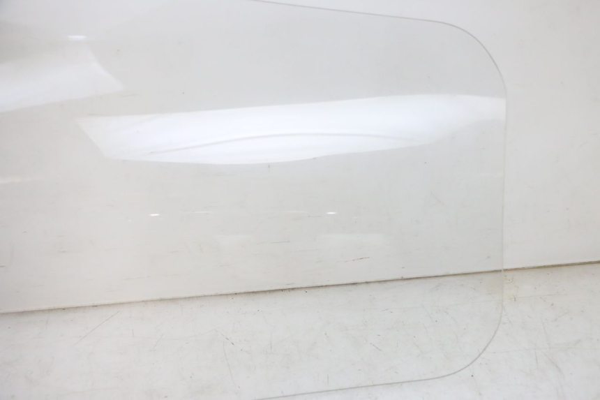 photo de WINDSCHERM SUZUKI BURGMAN 125 (2007 - 2014) - Aanvullende foto