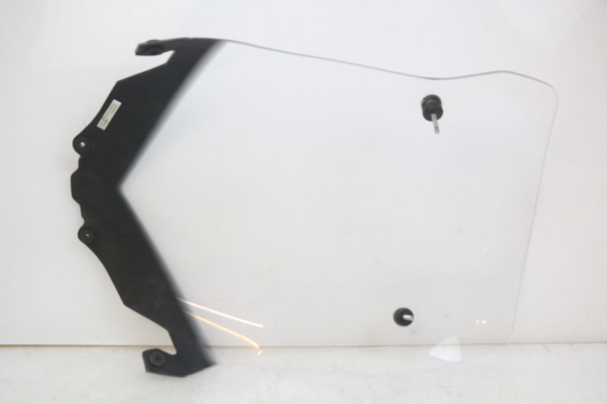 photo de WINDSCHERM PEUGEOT CITYSTAR AIR 125 (2014 - 2017) - Bevestigingspunten