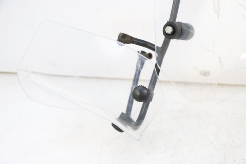 photo de WINDSCHERM PEUGEOT E-VIVACITY 1 (2012 - 2018) - Markeringen en referenties