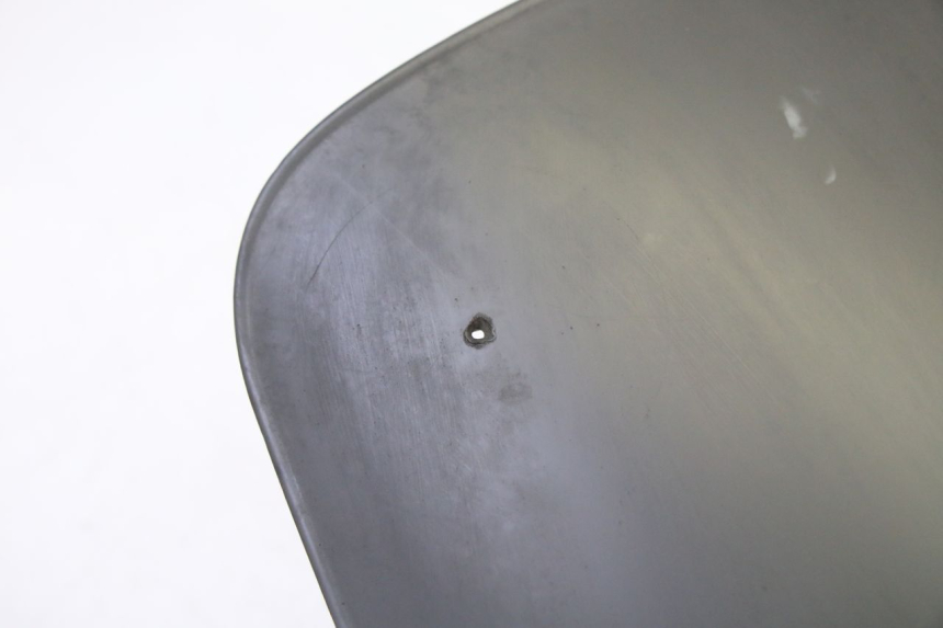 photo de WINDSCHERM PEUGEOT ELYSTAR 50 (2002 - 2014) - Detail van het onderdeel