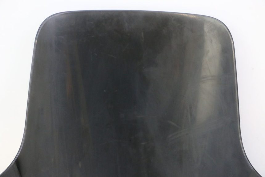 photo de WINDSCHERM PEUGEOT ELYSTAR 50 (2002 - 2014) - Focus op structuur