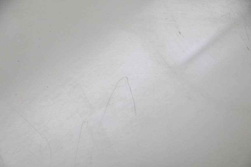 photo de WINDSCHERM HONDA FES S-WING SWING ABS 125 (2007 - 2015) - Kenmerkende details