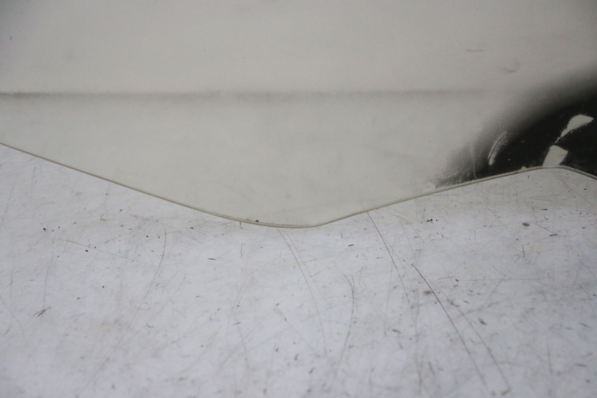 photo de WINDSCHERM HONDA FES S-WING SWING ABS 125 (2007 - 2015) - Focus op structuur