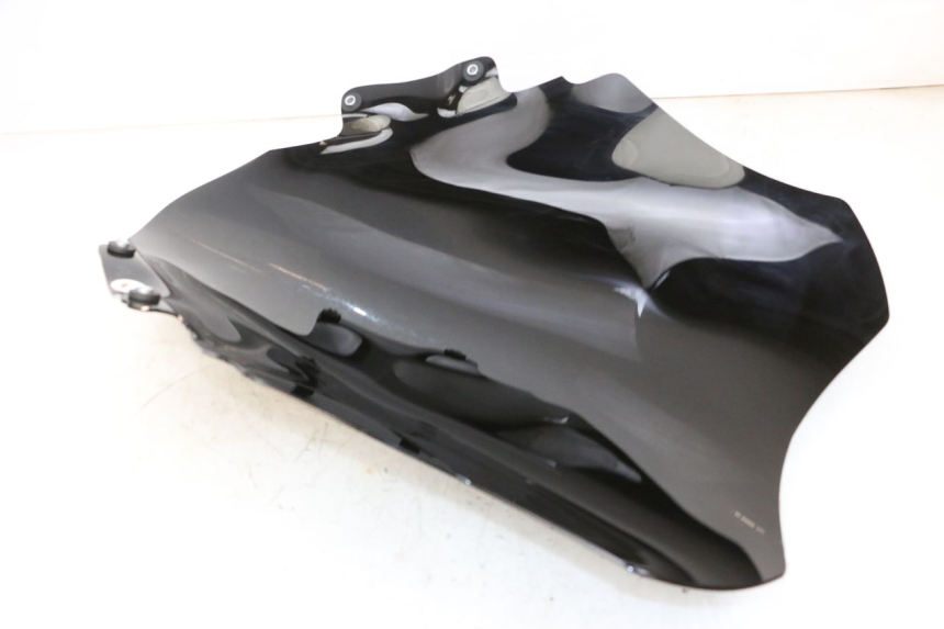 photo de WINDSCHERM PIAGGIO MP3 HPE 300 (2019 - 2026) - Markeringen en referenties