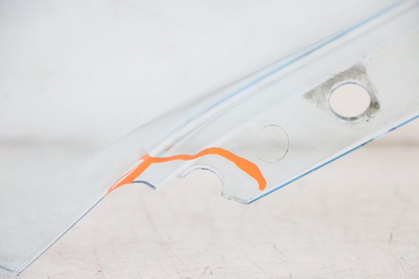 photo de WINDSCHERM PIAGGIO MP3 125 (2006 - 2014) - Visuele inspectie