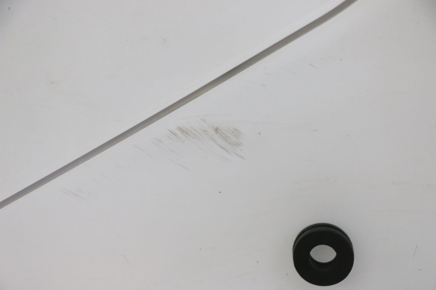 photo de WINDSCHERM PIAGGIO NRG POWER PUREJET 50 (2018 - 2021) - Bevestigingspunten