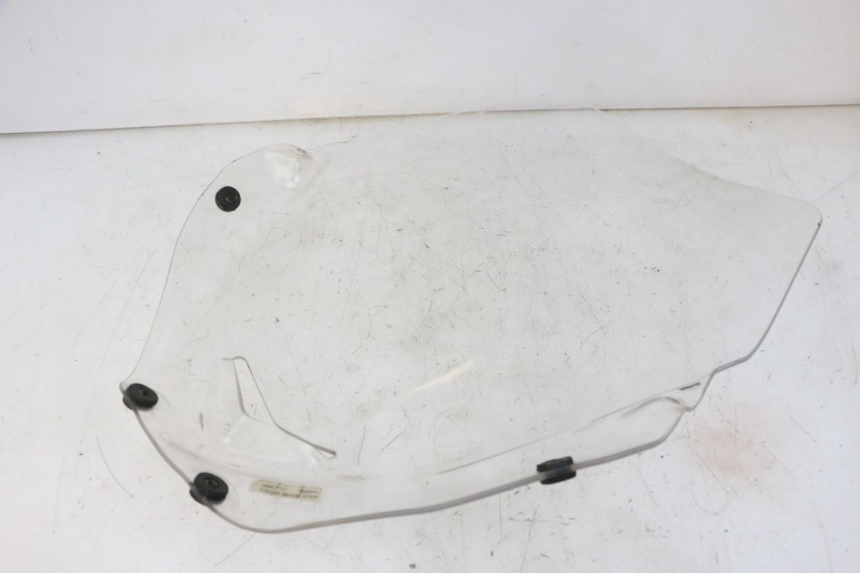 photo de WINDSCHERM PEUGEOT SATELIS COMPRESSOR K15 125 (2006 - 2009) - Detail van het onderdeel