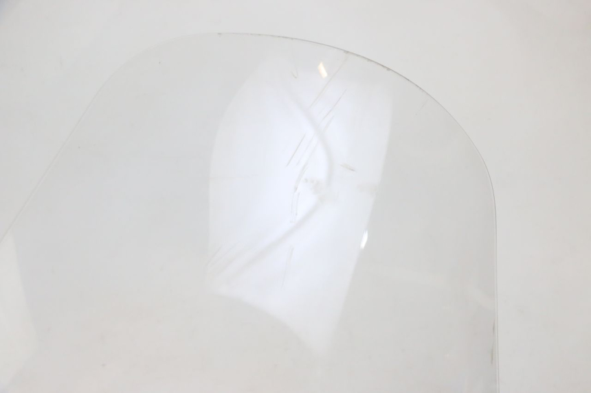 photo de WINDSCHERM PEUGEOT SATELIS COMPRESSOR K15 125 (2006 - 2009) - Markeringen en referenties