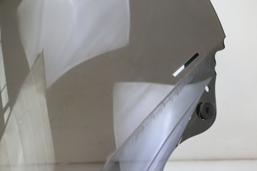 photo de WINDSCHERM PEUGEOT SATELIS 125 (2013 - 2018) - Zoom op gebruiksstaat