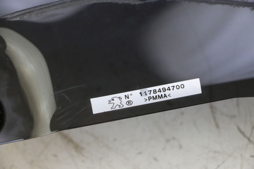 photo de WINDSCHERM PEUGEOT SATELIS 125 (2013 - 2018) - Kenmerkende details