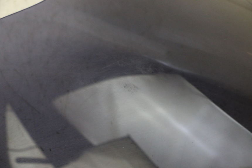 photo de WINDSCHERM PEUGEOT SATELIS 125 (2013 - 2018) - Detailaanzicht