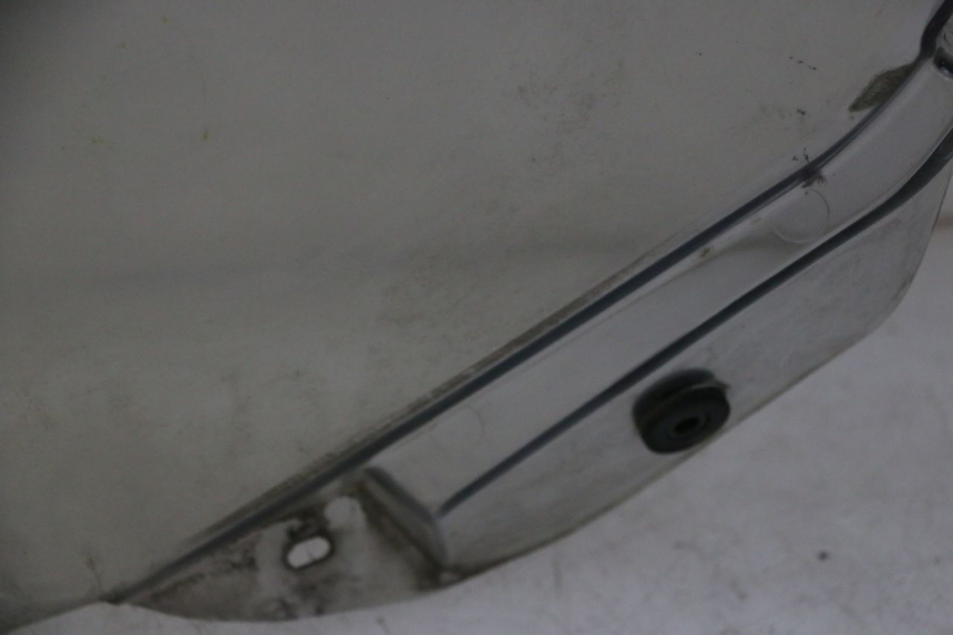 photo de WINDSCHERM PEUGEOT SATELIS 125 (2006 - 2009) - Visuele inspectie