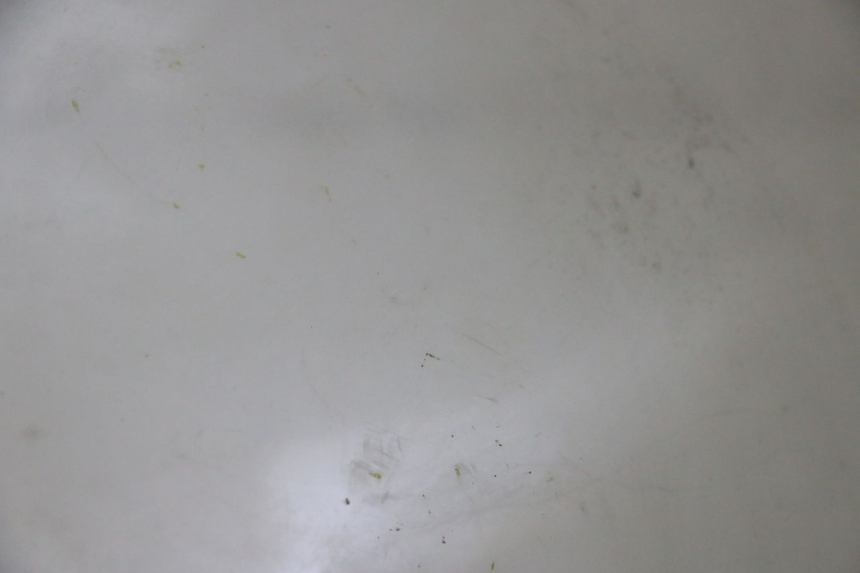 photo de WINDSCHERM PEUGEOT SATELIS 125 (2006 - 2009) - Zoom op gebruiksstaat