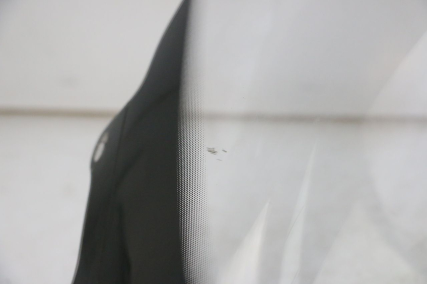 photo de WINDSCHERM SUZUKI BURGMAN 125 (2018 - 2021) - Bevestigingspunten