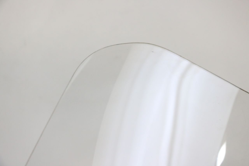 photo de WINDSCHERM SUZUKI BURGMAN 125 (2018 - 2021) - Zoom op gebruiksstaat