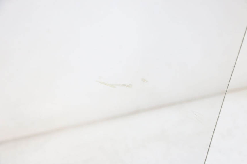 photo de WINDSCHERM SUZUKI BURGMAN 125 (2015 - 2017) - Detail van het onderdeel