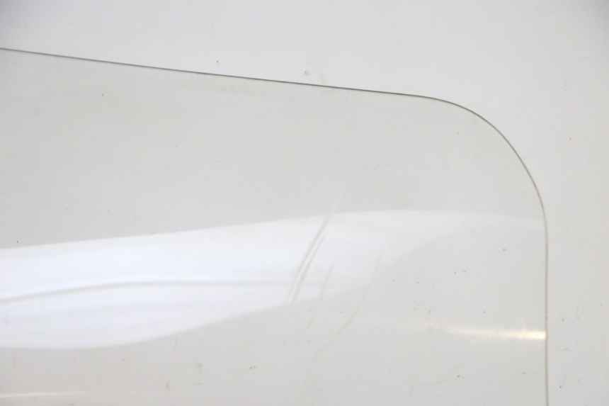 photo de WINDSCHERM SUZUKI BURGMAN 125 (2015 - 2017) - Zoom op kwaliteit