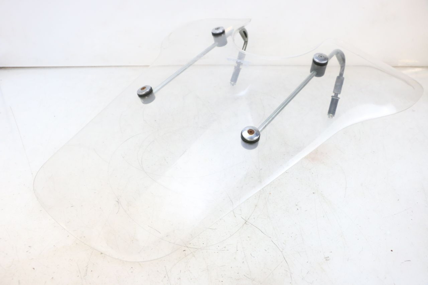 photo de WINDSCHERM PIAGGIO VESPA GTS SUPER IE 125 (2009 - 2016) - Kenmerkende details