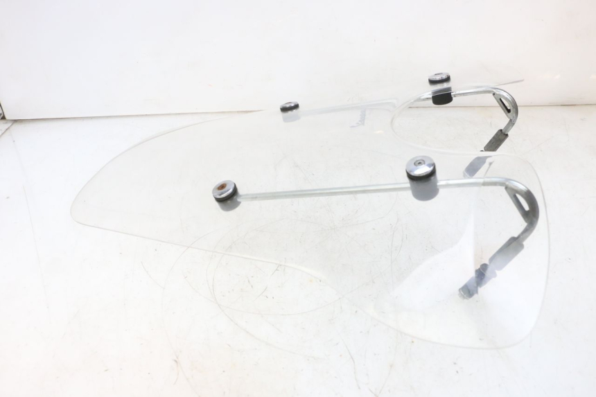 photo de WINDSCHERM PIAGGIO VESPA GTS SUPER IE 125 (2009 - 2016) - Zoom op componenten