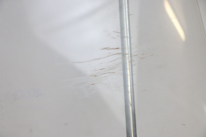 photo de WINDSCHERM PIAGGIO VESPA GTS SUPER IE 125 (2009 - 2016) - Visuele inspectie