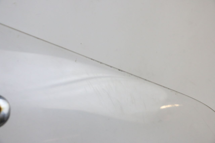 photo de WINDSCHERM PIAGGIO VESPA GTS SUPER IE 125 (2009 - 2016) - Hoofdaanzicht