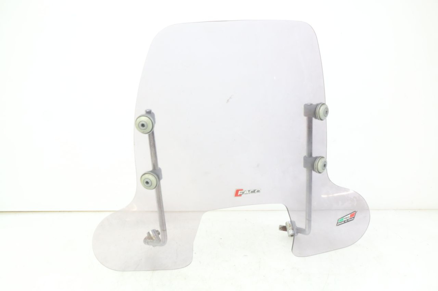 photo de WINDSCHERM PIAGGIO VESPA SPRINT 2T 50 (2014 - 2018) - Hoofdaanzicht