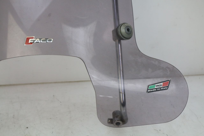 photo de WINDSCHERM PIAGGIO VESPA SPRINT 2T 50 (2014 - 2018) - Aanvullende foto