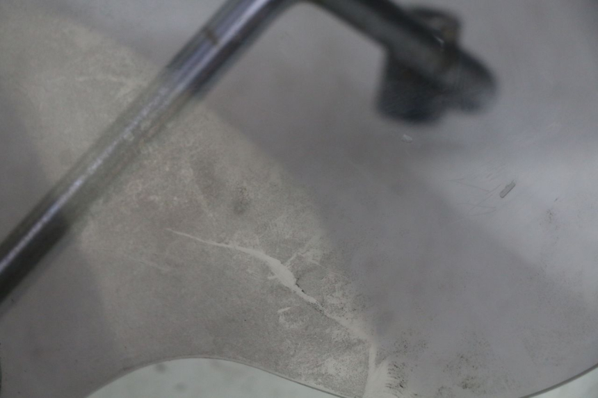 photo de WINDSCHERM PIAGGIO VESPA SPRINT 2T 50 (2014 - 2018) - Bevestigingspunten