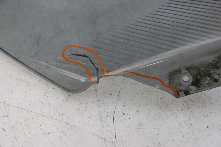 photo de WINDSCHERM YAMAHA X-MAX XMAX ABS 250 (2010 - 2014) - Kenmerkende details