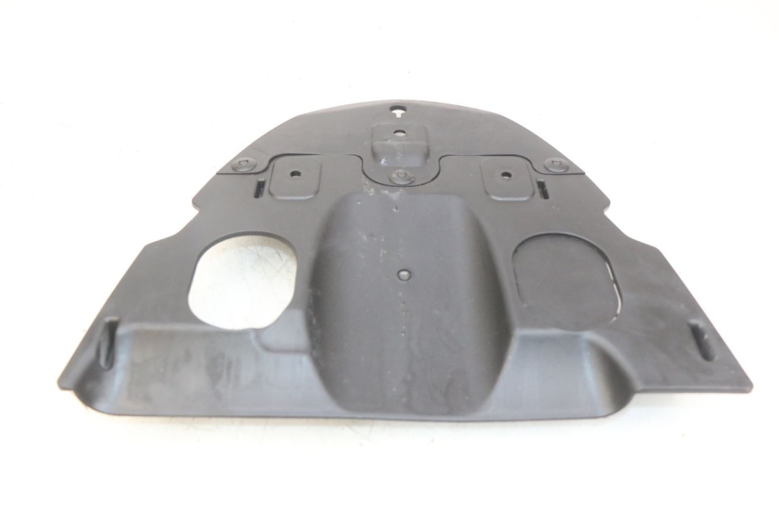 photo de ACHTERWIELBEUGEL KYMCO AGILITY 16+ 4T 50 (2018 - 2023) - Andere kijkhoek