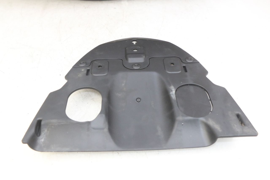 photo de ACHTERWIELBEUGEL KYMCO AGILITY 16+ 4T 50 (2018 - 2023) - Zoom op gebruiksstaat