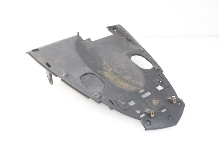 photo de ACHTERWIELBEUGEL KYMCO AGILITY CITY 4T 50 (2008 - 2016) - Technische close-up