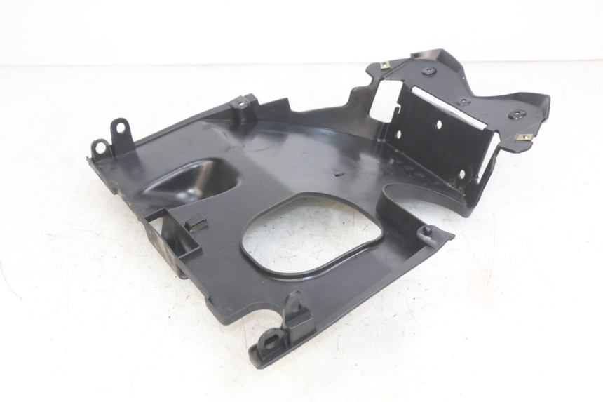 photo de ACHTERWIELBEUGEL KYMCO AGILITY NAKED RENOUVO 2T 50 (2011 - 2018) - Zoom op gebruiksstaat