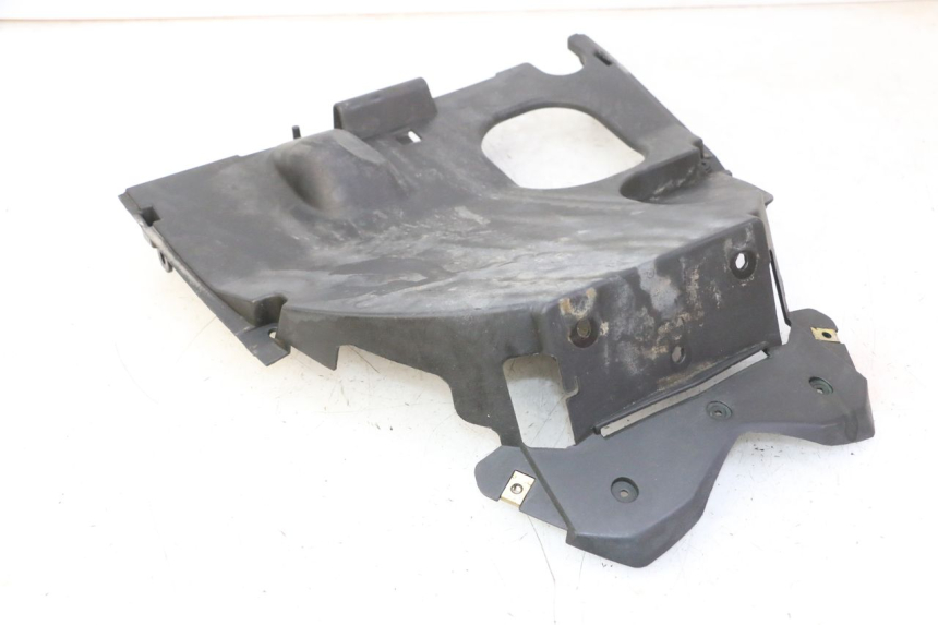 photo de ACHTERWIELBEUGEL KYMCO AGILITY NAKED RENOUVO 2T 50 (2011 - 2018) - Hoofdaanzicht