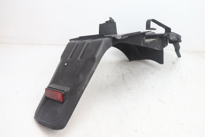 photo de ACHTERWIELBEUGEL MBK BOOSTER SPIRIT 50 (1999 - 2003) - Zoom op gebruiksstaat