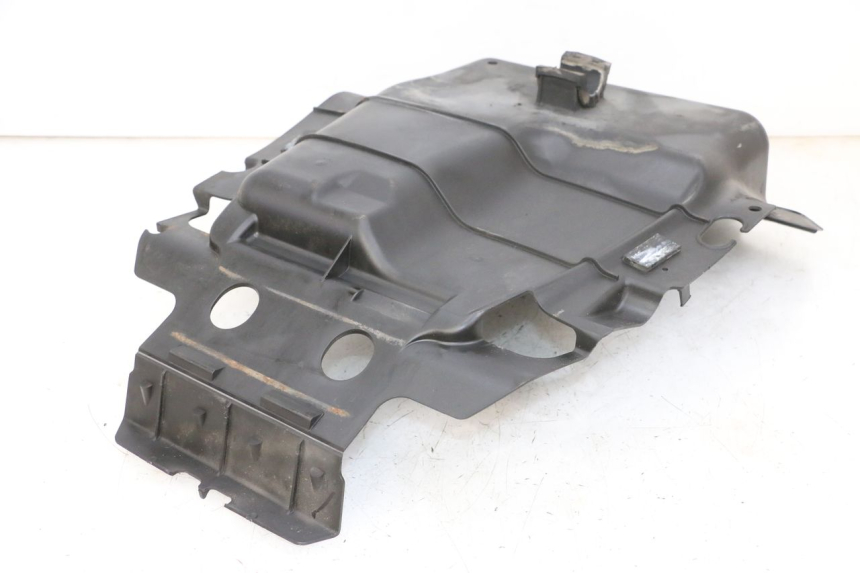 photo de ACHTERWIELBEUGEL SUZUKI BURGMAN 650 (2013 - 2020) - Zoom op gebruiksstaat