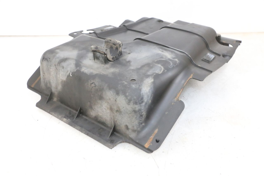 photo de ACHTERWIELBEUGEL SUZUKI BURGMAN 650 (2013 - 2020) - Technische close-up