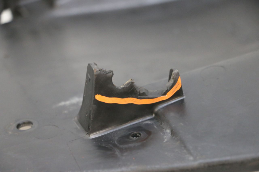 photo de ACHTERWIELBEUGEL YAMAHA BW'S EASY 50 (2013 - 2016) - Bevestigingspunten