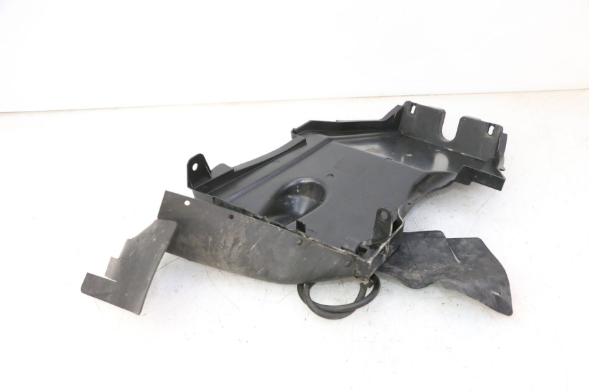 photo de ACHTERWIELBEUGEL SYM CROX 4T 50 (2016 - 2023) - Zoom op gebruiksstaat