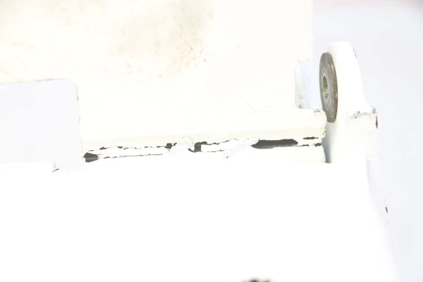 photo de ACHTERWIELBEUGEL YAMAHA FJ 36Y 1100 (1984 - 1985) - Andere kijkhoek