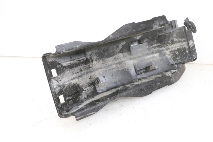 photo de ACHTERWIELBEUGEL KAWASAKI GPX R WARBIRD 600 (1988 - 1993) - Zoom op gebruiksstaat