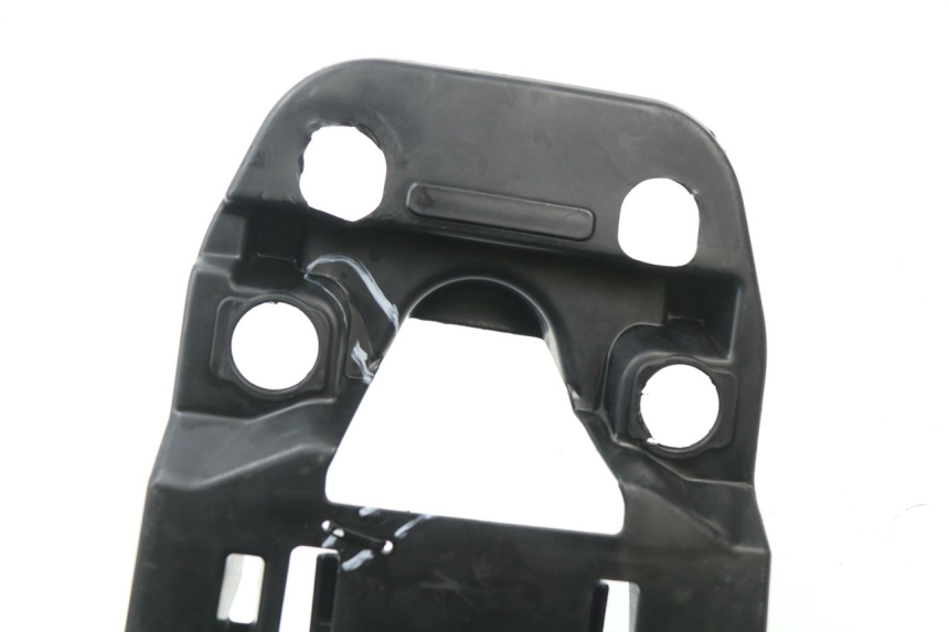 photo de ACHTERWIELBEUGEL SUZUKI GSX-R GSXR 600 (2008 - 2010) - Detail van het onderdeel