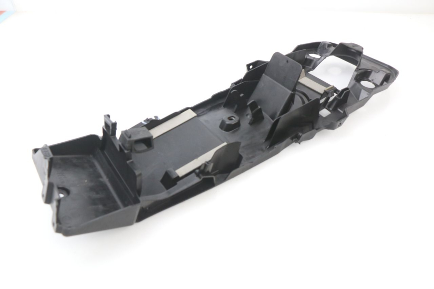 photo de ACHTERWIELBEUGEL SUZUKI GSX-R GSXR 600 (2008 - 2010) - Kenmerkende details