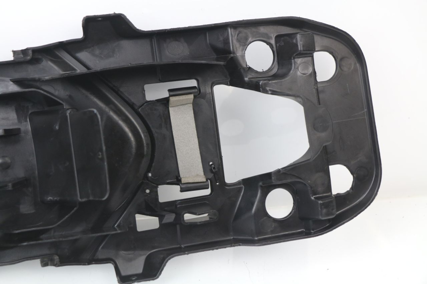 photo de ACHTERWIELBEUGEL SUZUKI GSX-R GSXR 600 (2008 - 2010) - Focus op structuur