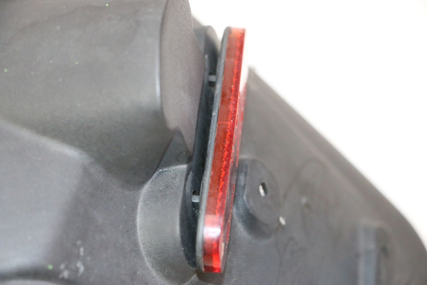 photo de ACHTERWIELBEUGEL PEUGEOT KISBEE 2T 50 (2010 - 2017) - Bevestigingspunten