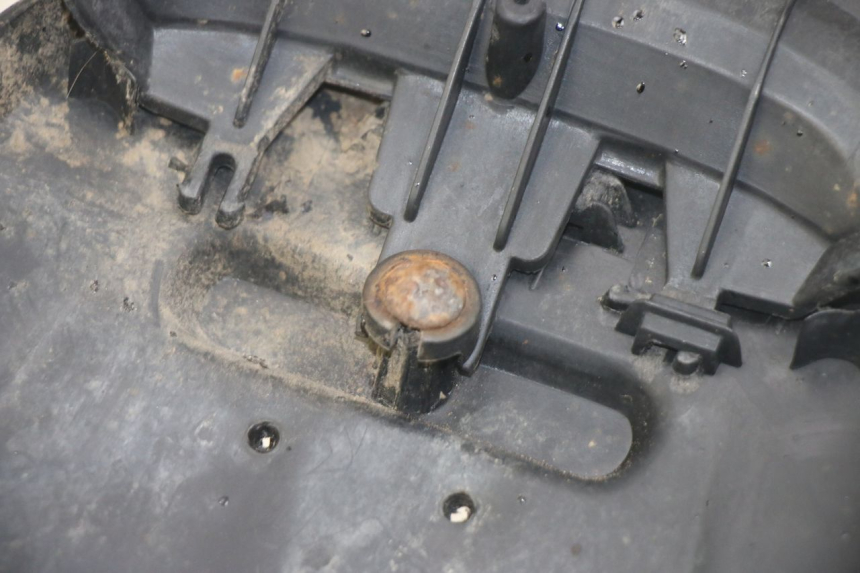 photo de ACHTERWIELBEUGEL PEUGEOT KISBEE 4T 50 (2010 - 2017) - Detail van het onderdeel