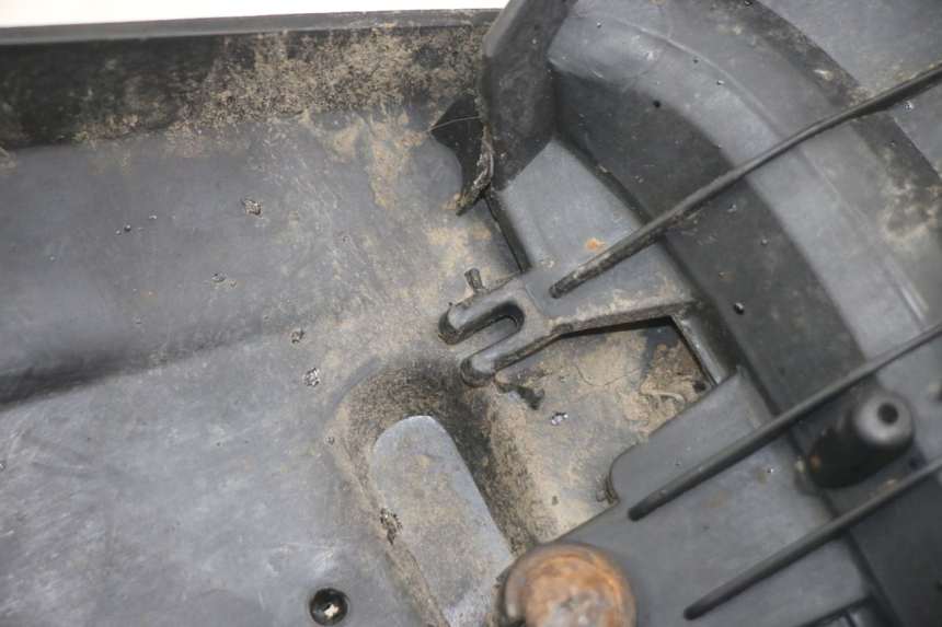 photo de ACHTERWIELBEUGEL PEUGEOT KISBEE 4T 50 (2010 - 2017) - Andere kijkhoek