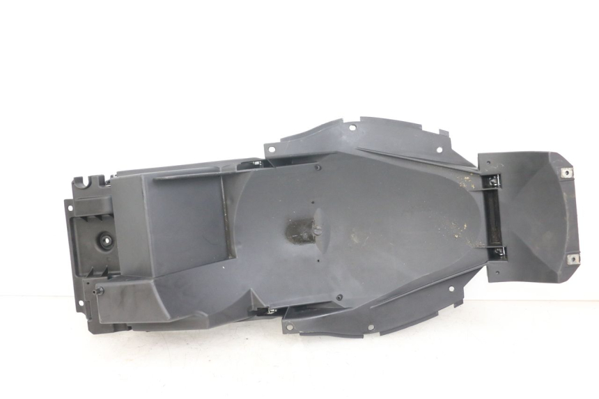 photo de ACHTERWIELBEUGEL MOTO GUZZI NORGE 8V GT 1200 (2011 - 2016) - Detail van het onderdeel